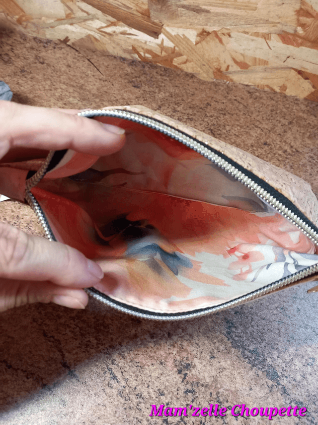 Trousse "Cœur en fleurs"